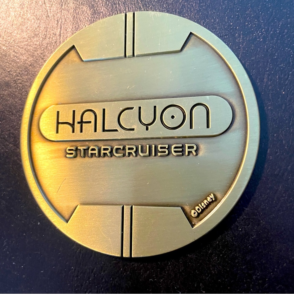 Halcyon Starcruiser large coin Star Wars Galactic Starcruiser